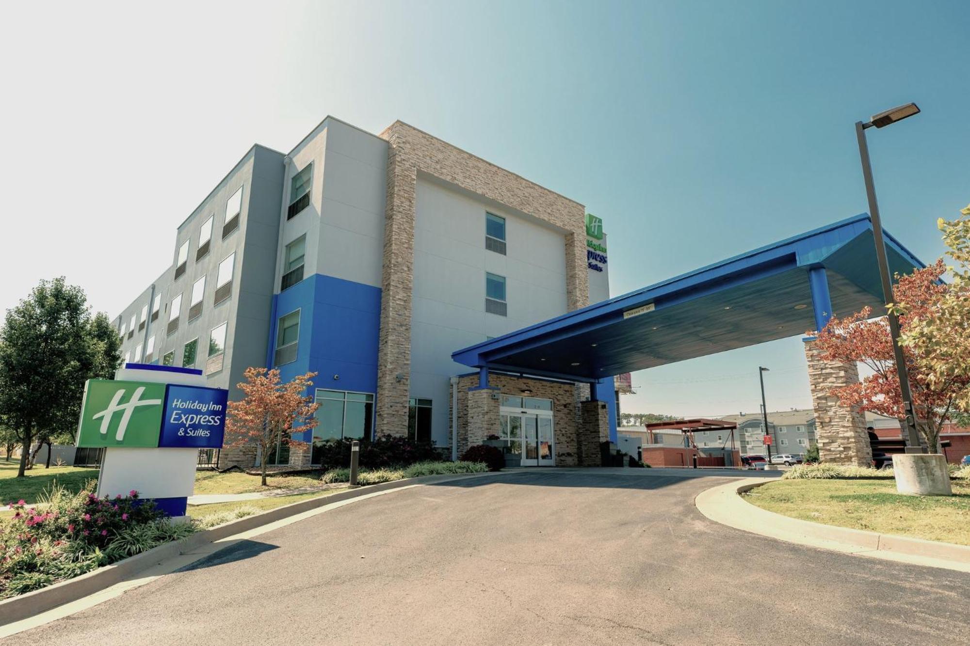 Holiday Inn Express And Suites Tahlequah, An Ihg Hotel Exterior photo